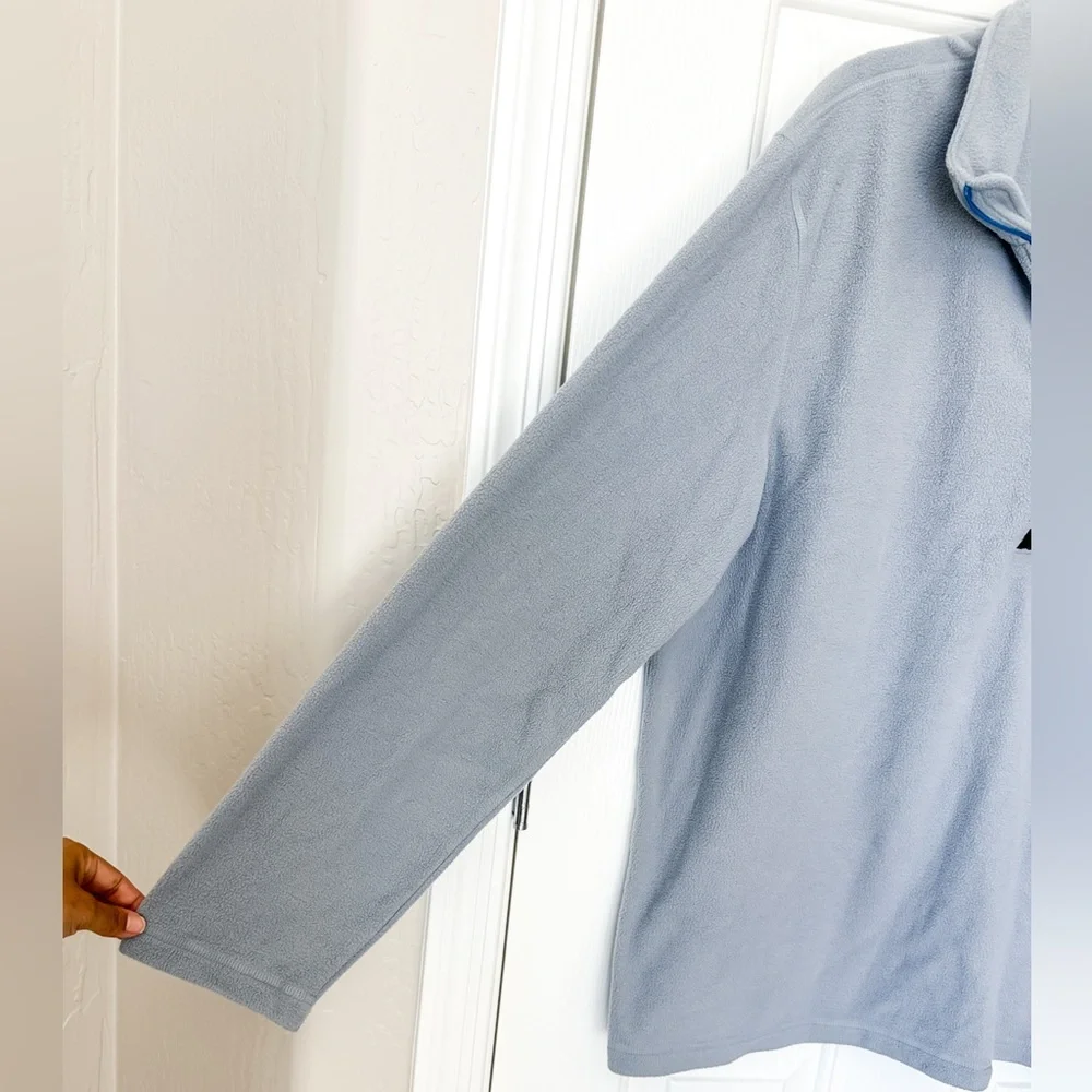 The North Face Men’s Gray/Black Fleece Pullover - Size XLarge